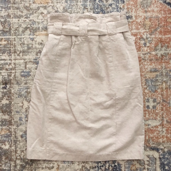 EUC, H&M paper bag waist skirt - Picture 2 of 2